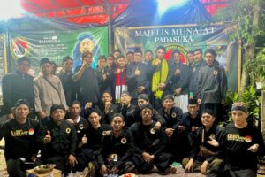 PADASUKA-3-300x200 Munajat PADASUKA Gunung Putri: Memperkokoh Spiritual dan Kepedulian Sosial Melalui Dzikir Munajat