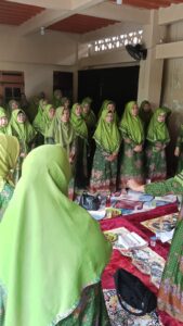 WhatsApp-Image-2026-06-22-at-14.11.391-169x300 Perkuat Organisasi dan Luncurkan Program "Mustika", Muslimat NU Wanaherang Gelar Pengajian Bulanan
